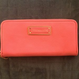 Marc Jacobs coral wallet
